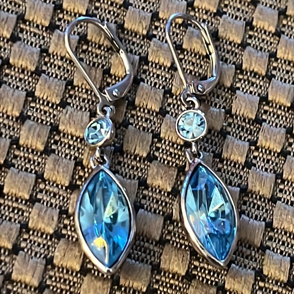 (SOLD)Givenchy Blue Crystal / Silver Dangle Earrings NWOT - Picture 6 of 6